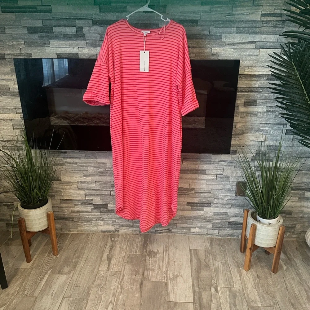 Pink Striped Maxi Dress with Pockets - Casual Women’s Dress